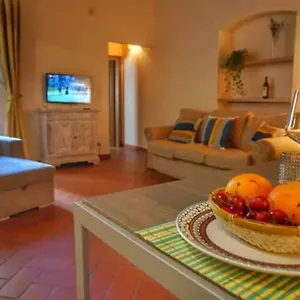 Perfect Location In Center Apartment