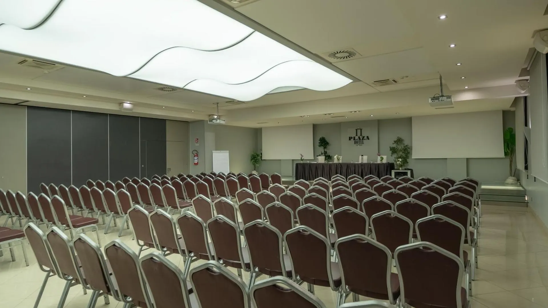 Plaza Hotel Catania 4*,